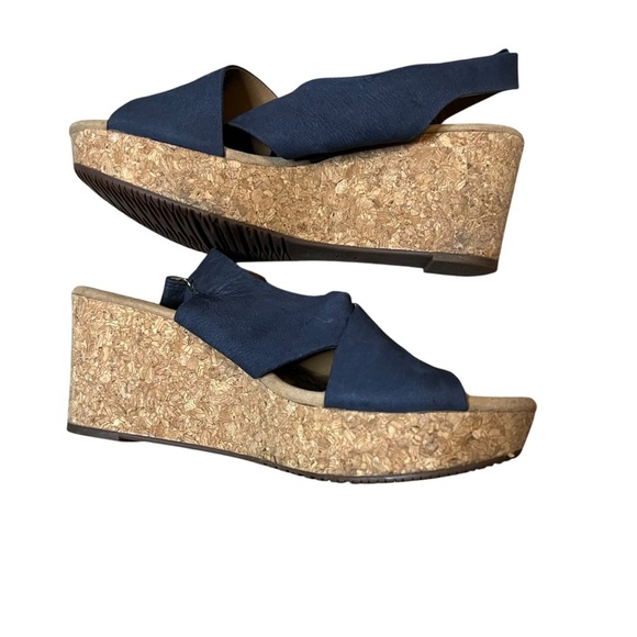 Clarks Collection Giselle Cove Wedge Sandals Womens 9 Blue Suede Slingback - Picture 3 of 9